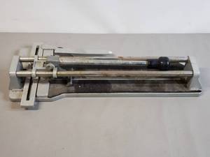 lot 149 image: QEP Tile Cutter