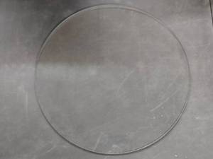 lot 165 image: Round 23.5 & Rectangular Beveled 24x20 Table Top Glass 7mm thick