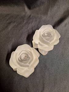 lot 184 image: Set of 2 Frosted Art Glass Crystal Rose Candle Holder