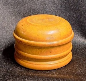 lot 201 image: Mid 19th Century Turned Burl Wood Covered Small Bowl, Salt Spice Cellar, Sewing Pins, Trinket Box