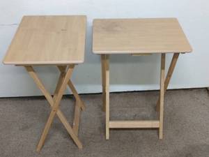 lot 222 image: TV Trays 19x14x26 Opened