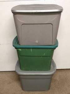 lot 223 image: 3 Totes with Lids