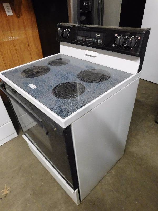 lot 47 image: Whirlpool Oven with 4 Burner Stove Top