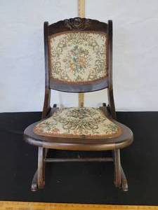 lot 103 image: Antique folding rocking chair wtapestry design