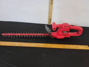 lot 109 image: Hyper Tough Hedge Trimmer