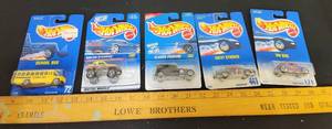 lot 147 image: Hot Wheels Collectible Cars.