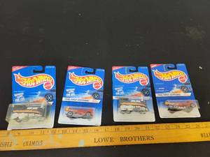 lot 154 image: 4- 1996 First Editions Hot Wheels