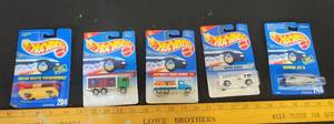 lot 177 image: 5- Hot Wheels
