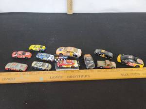 lot 188 image: Collectible Nascar Cars.