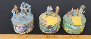 lot 205 image: Wonderful Wizard of Oz Music Box made by Ardleigh-Elliot-- Song names in description