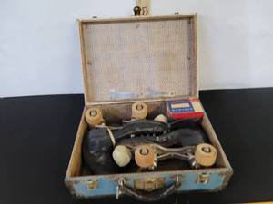lot 281 image: Roller Skates wbox and Chicago wheels