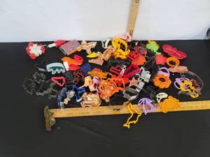 lot 283 image: Cookie Cutters