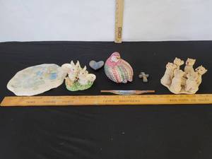 lot 284 image: Rabbit figurines, Quail, bear figurine candle holder and more