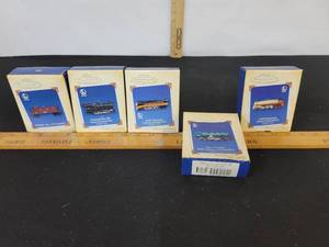 lot 308 image: Hallmark Train Keepsakes Ornaments