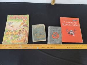 lot 315 image: Wonders Of The Animal Kingdom, The American Revolution and 2- Small Books