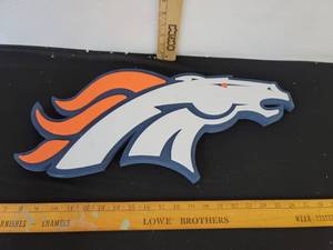 lot 320 image: FanForm Foam Head Broncos