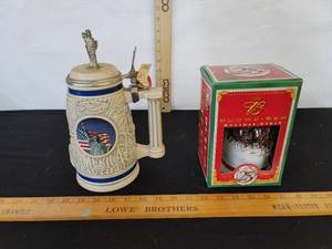lot 335 image: AVON America The Beautiful Stein WBox