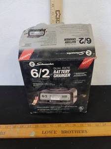 lot 346 image: 62 AMP Dual Rate Battery Charger