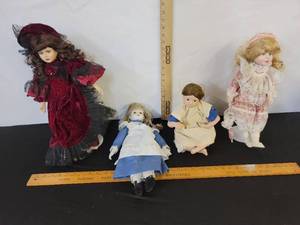 lot 361 image: 4-Vintage Porcelain Dolls