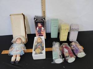 lot 363 image: 5-Vintage Porcelain Dolls wOriginal Boxes