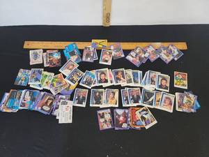 lot 429 image: Baseball Trading Cards-See More Info In Pictures