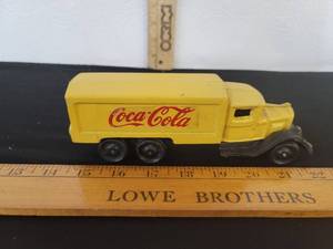 lot 445 image: Repro Vintage Cast Iron Toy Semi