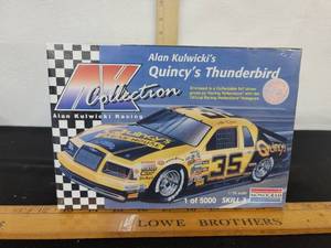 lot 459 image: AK Collection Alan Kulwickis Quincys Thunderbird Model Car Kit