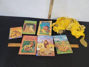lot 484 image: Vintage Childrens Lion King Books wBlow Up Simba