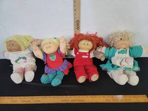 lot 486 image: Vintage Cabbage Patch Kids Dolls