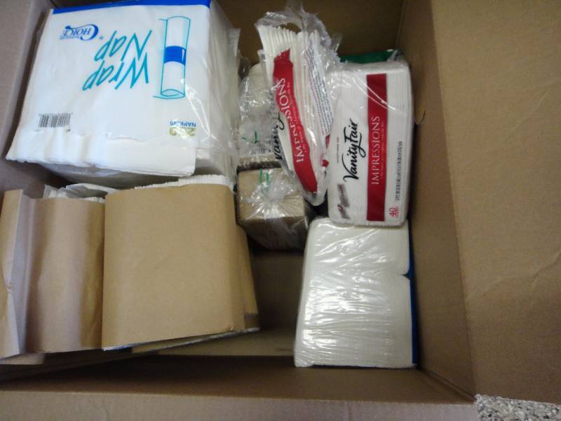 lot 1575 image: Lot of Napkins