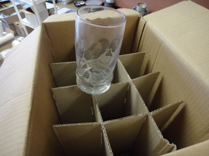 lot 1599 image: Lot of Glassware