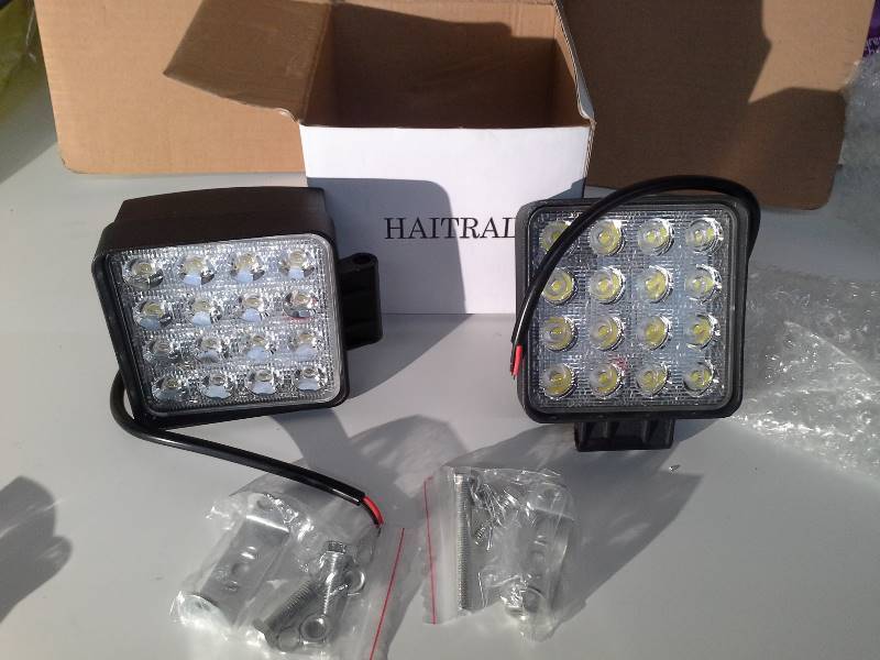 lot 6111 image: HAITRAL 48w Square Shape 3500LM LED Work Light Spot Lamp 16 LEDs SUV Off-road Boat Headlight Spot Beam 30° Driving Light Waterproof Square Car Lamp Fog Lamp,Camping,Courtyard Lamp,Day Light(2PCS)