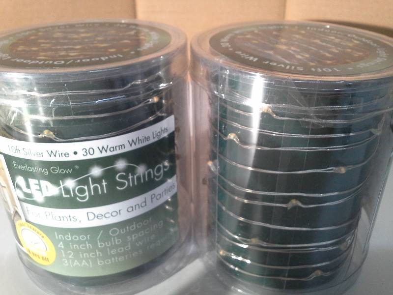 lot 6113 image: LED Decorative Wire Light Strings - Warm White - 2 set.