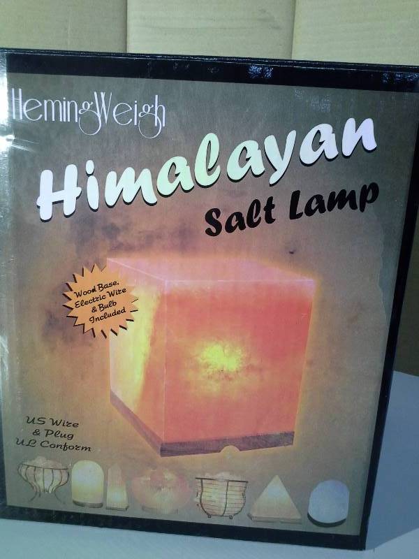 lot 6124 image: HemingWeigh Salt Lamp Rock Salt Cube Lamp 12 Cm on Wood Base, Electric Wire and Bulb Included Hand Crafted Salt Lamp