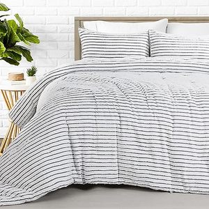 lot 2896 image: HOMBYS Oversized King Boho Comforter Set 128x120, Black White Tufted Jacquard Geometry Bedding Comforter for King Bed, Shabby Chic Bed Sets with 2 Matching Pillow Cases
