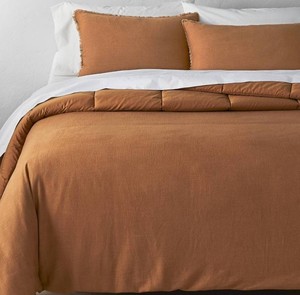 lot 2886 image: KingCalifornia King Heavyweight Linen Blend Comforter &amp Sham Set Warm Brown - Casaluna