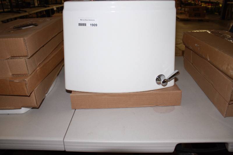 lot 1909 image: American Standard Toilet Tank - White
