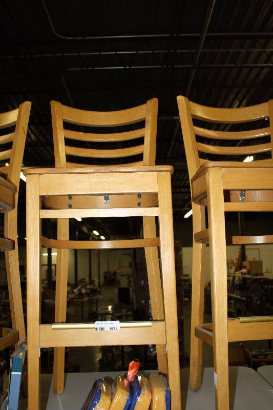 lot 1933 image: Solid Wood Bar Height Chair