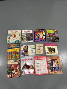 lot 1041 image: Quilt and Knitting BooksMagazines (See Pictures for Titles)