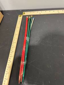 lot 1067 image: Bundle of 10 Boye Knitting Single Point Needles