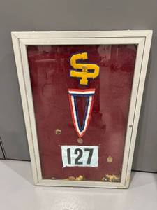 lot 1088 image: 36 x 24 Display Case (Unable to Open - No Key)