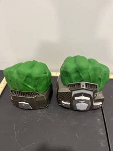 lot 1098 image: Playmation Marvel Hulk Smash Hands Fists Avengers Labs w Sound & Lights Works (Powers On)