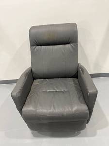 lot 1112 image: Faux Leather Electronic Recliner (Unaware of What��s Wrong With the Electrical) Sold As-Is