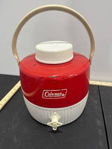 lot 1155 image: Vintage Coleman Picnic Jug Cooler Red 1 Gallon Camping