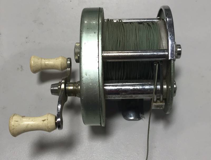 lot 1010 image: Vintage South Bend Fishing Reel No. 50