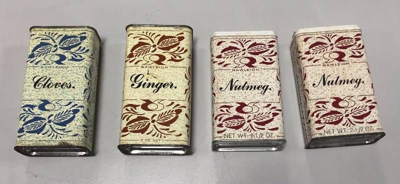 lot 1025 image: OLD Metal Spice Cans - Cloves - Ginger & Nutmeg