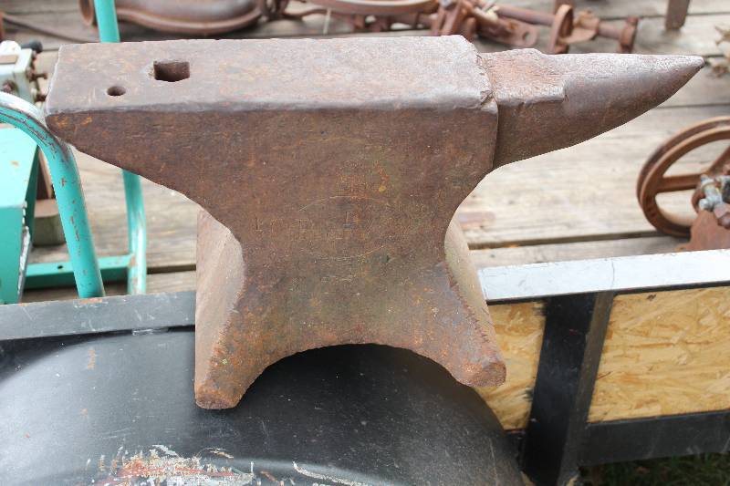 lot 4384 image: Vintage Anvil - PETER W - 1 - ALC - HEAVY