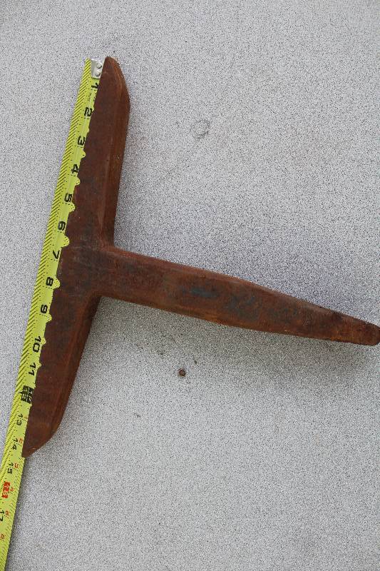 lot 4391 image: Vintage Blacksmith  Tin Smith Forming Stake - see photos
