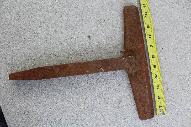 lot 4392 image: Vintage Blacksmith  Tin Smith Forming Stake - see photos