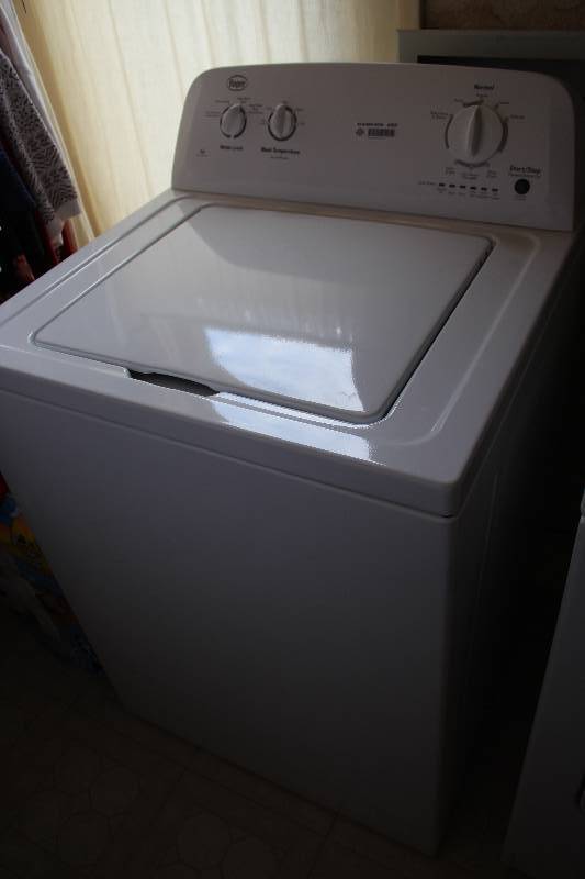 lot 4459 image: Clothes Washing Machine - Roper